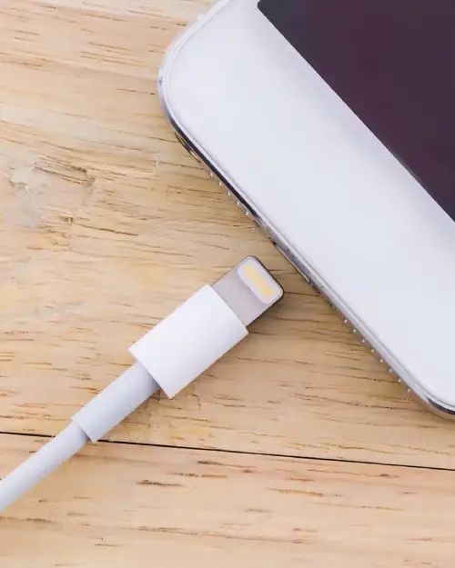 CABLE TREQA ADAPTADOR IOS A PLUG 3.5mm HEMBRA ABS - imagen 4