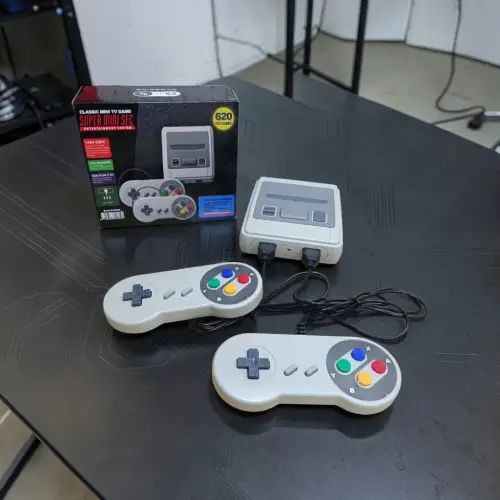 Consola Retro 620 Juegos 8 Bits 2 Joysticks AV Plug & Play - imagen 2