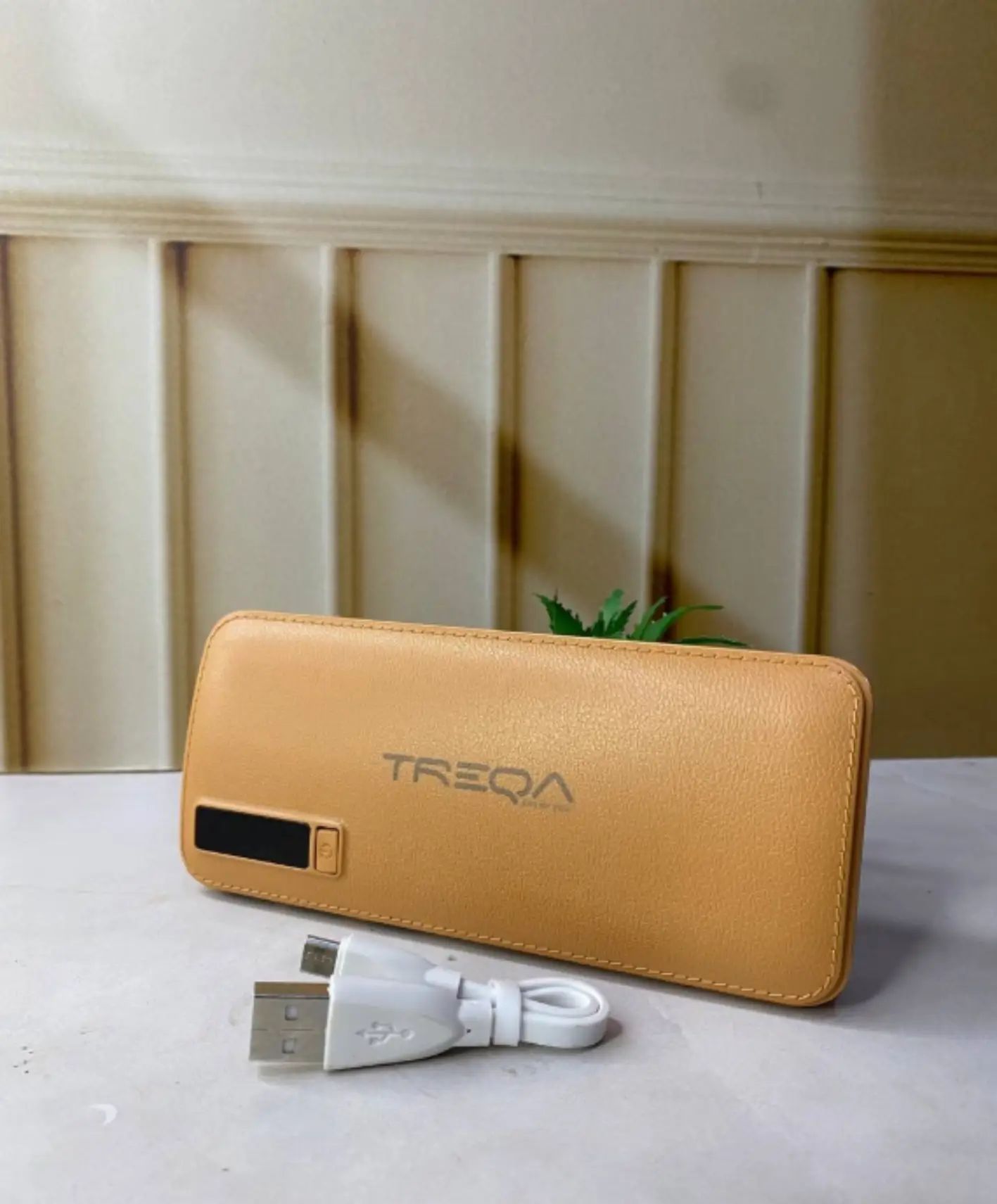 POWER BANK TREQA LED 3 USB 2.1A 12800mAh - imagen 2