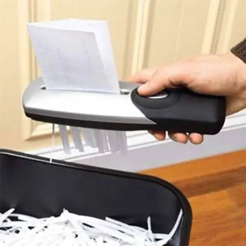 TRITURADORA DE PAPEL HASTA 6 HOJAS A4 ABS+METAL 10L 180W 29.2x14.2x32.6cm - imagen 3