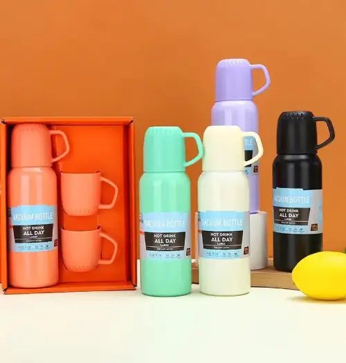 Set Termo 500 ml con 3 Tazas - imagen 2