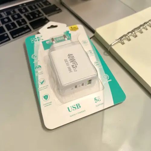 Ficha Cargadora USB + 2 Tipo C 40Wpd - imagen 3