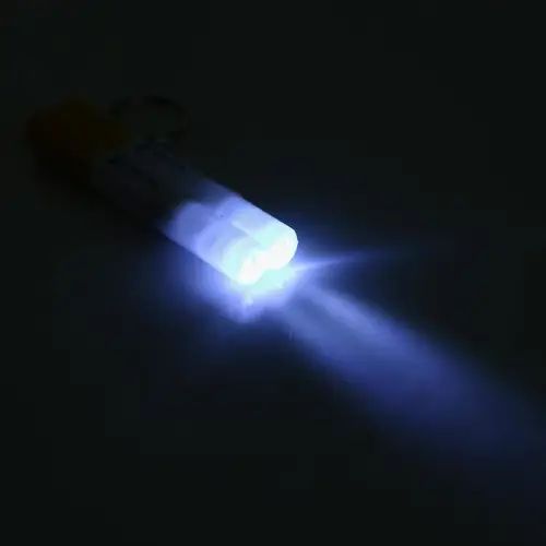 LLAVERO DISEÑO CIGARRILLO CON LUCES - imagen 2