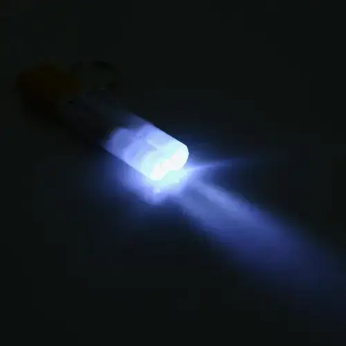 LLAVERO DISEÑO CIGARRILLO CON LUCES - imagen 2