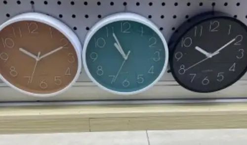 RELOJ DE PARED REDONDO QUARTZ NÚMEROS GRANDES MARCO PLATEADO - imagen 3