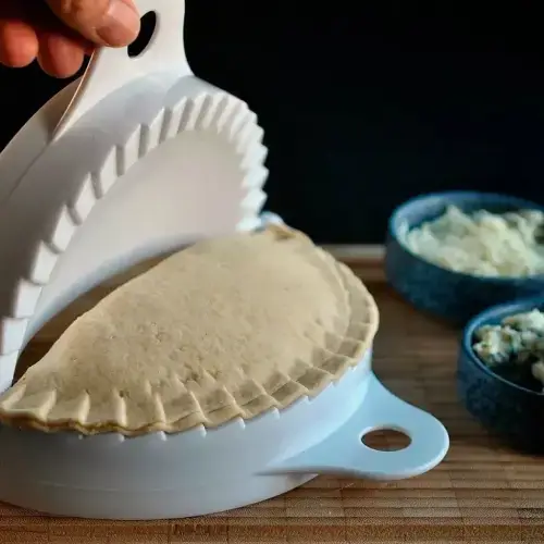 Molde para Empanada Gigante de 18cm - imagen 3