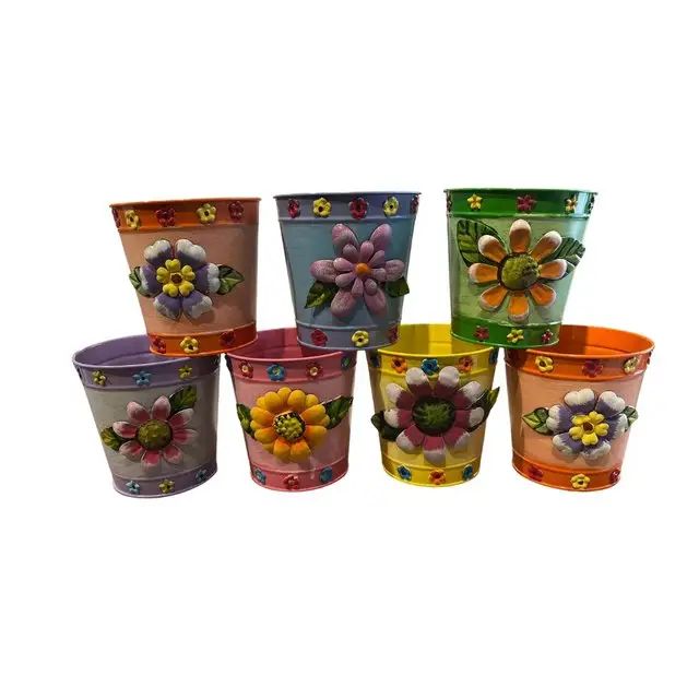 Macetas De Metal Con Flores En Relieve - imagen 2